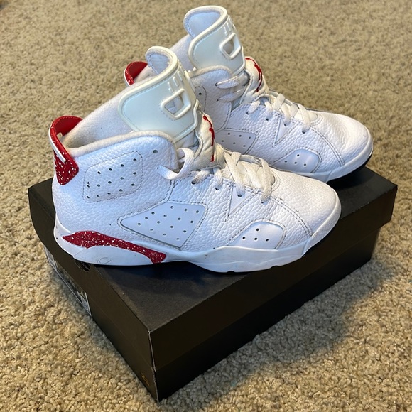 Air Jordan Retro GS 'Red Oreo' size 1y